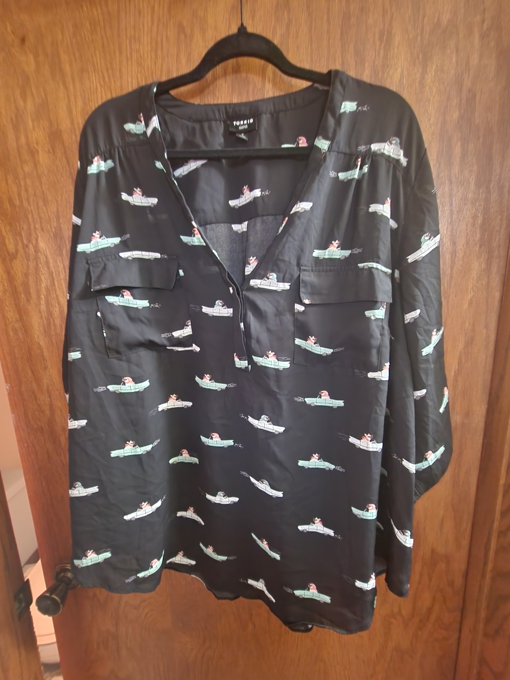 torrid Black Button-Front Shirt with Mint and White Classic Car Print